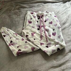 Joyspun women’s white and purple heart fluffy sleep pants size small